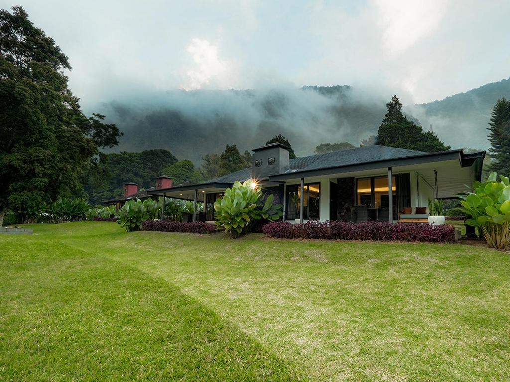 Handara Golf&Resort Bali Bedugul  Exteriör bild